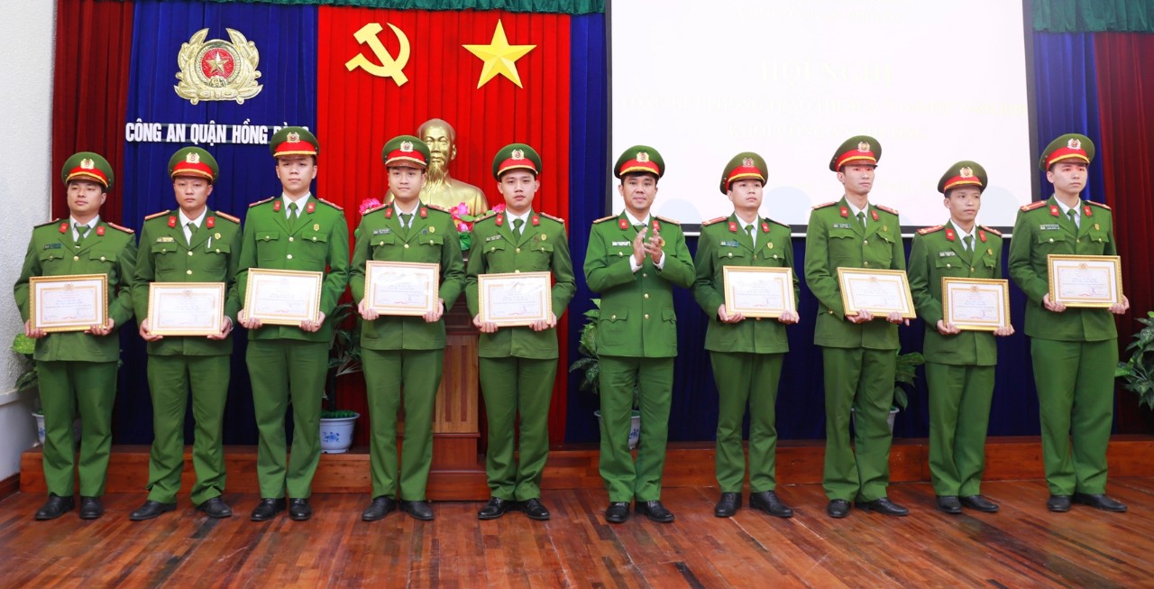 Khối Công an phường (Quận Hồng Bàng): Tổng kết phong trào thi đua “Vì an ninh Tổ quốc” năm 2020